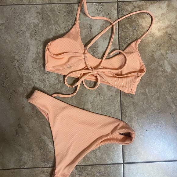 SHEIN RIBBED CORAL SWIMSUIT SZ MEDIUM - Picture 5 of 7